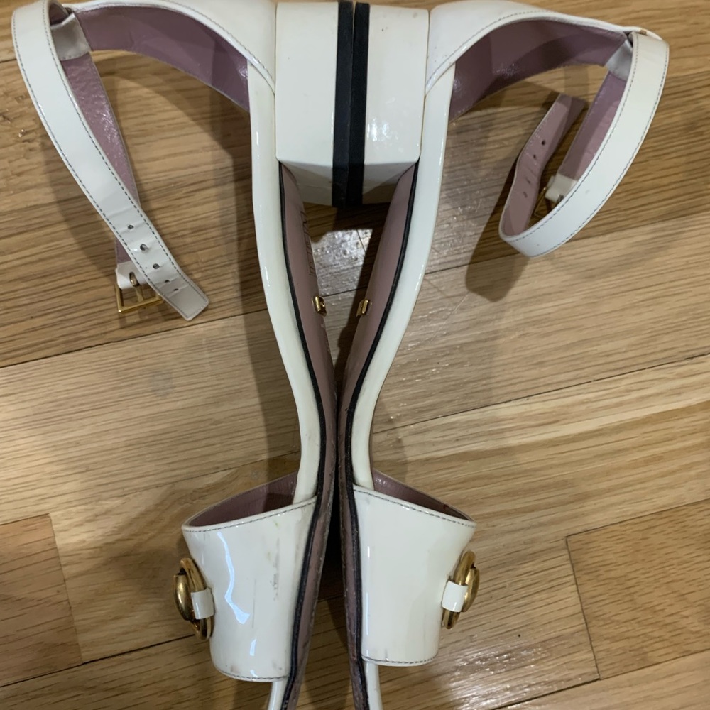 Gucci sandals. 7.5. Off white. Excellent used condition. Worn only a few times. - Picture 5 of 6